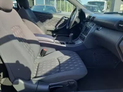 Vendo Mercedes-Benz C 180 2003 - 7000 EUR, 173500 km - AUTO.MOTO.pt