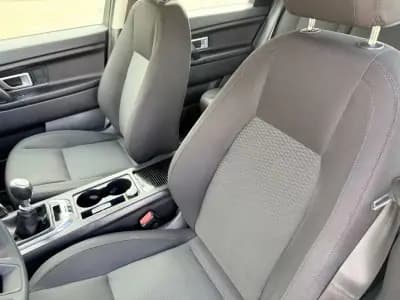 Vendo Land Rover Discovery Sport 2015 - 15900 EUR, 166000 km - AUTO.MOTO.pt