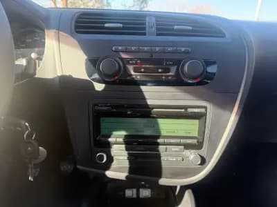 Vendo SEAT Leon 2011 - 7350 EUR, 217000 km - AUTO.MOTO.pt