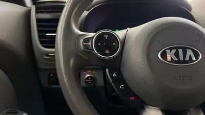 Sell Kia e-Soul 2018 - 14990 EUR, 106047 km - AUTO.MOTO.pt