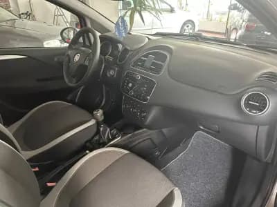 Sell Fiat Punto 2012 - 7990 EUR, 201200 km - AUTO.MOTO.pt