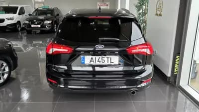 Vendo Ford Focus SW 2021 - 12999 EUR, 160121 km - AUTO.MOTO.pt