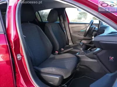 Vendo Peugeot 208 2021 - 14500 EUR, 40000 km - AUTO.MOTO.pt