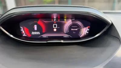 Vendo Peugeot 5008 2024 - 27500 EUR, 74938 km - AUTO.MOTO.pt