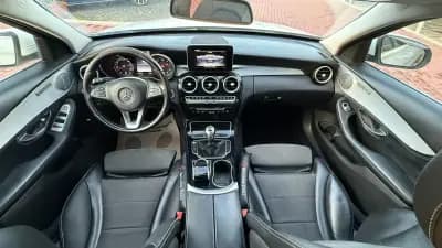 Vendo Mercedes-Benz C 200 2015 - 15490 EUR, 230000 km - AUTO.MOTO.pt