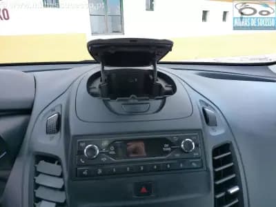 Sell Ford Tourneo Connect 2020 - 19980 EUR, 108000 km - AUTO.MOTO.pt