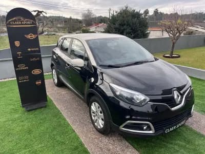 Vendo Renault Captur 2015 - 11900 EUR, 133000 km - AUTO.MOTO.pt