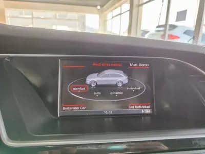 Vendo Audi RS4 Avant 2013 - 45900 EUR, 113000 km - AUTO.MOTO.pt