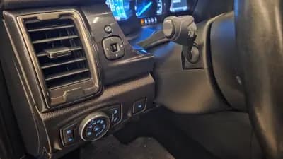 Vendo Ford Ranger 2022 - 39900 EUR, 72148 km - AUTO.MOTO.pt