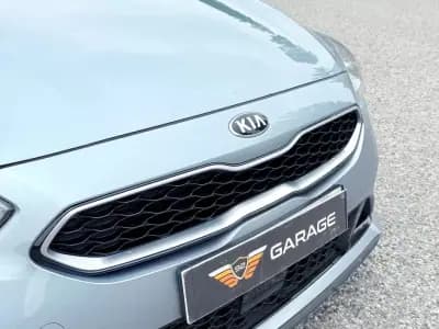 Vendo Kia ProCeed 2019 - 22490 EUR, 127000 km - AUTO.MOTO.pt