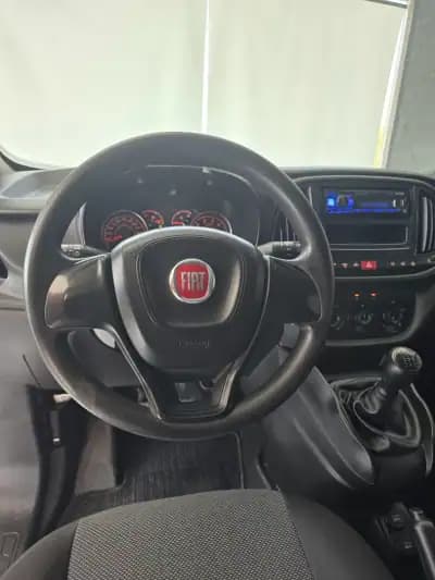 Vendo Fiat Doblo 2021 - 13500 EUR, 119327 km - AUTO.MOTO.pt