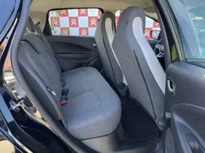 Vendo Renault Zoe 2021 - 18490 EUR, 34075 km - AUTO.MOTO.pt