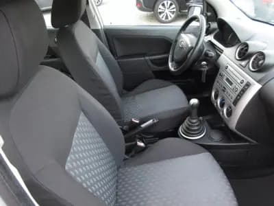 Vendo Ford Fiesta 2005 - 4990 EUR, 204000 km - AUTO.MOTO.pt