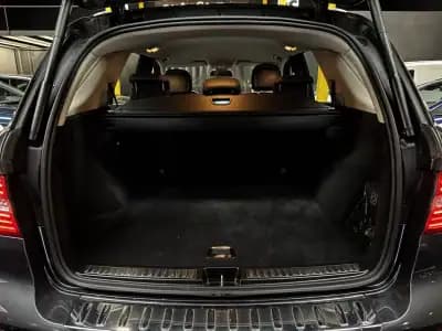 Vendo Mercedes-Benz ML 250 2015 - 27490 EUR, 135500 km - AUTO.MOTO.pt