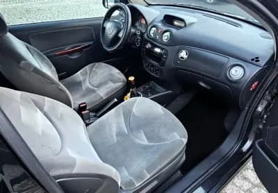 Vendo Citroën C2 2005 - 3999 EUR, 200000 km - AUTO.MOTO.pt