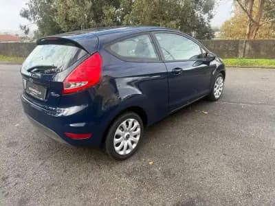 Vendo Ford Fiesta 2009 - 5990 EUR, 171000 km - AUTO.MOTO.pt