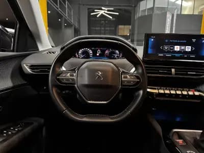 Vendo Peugeot 3008 2021 - 19990 EUR, 107500 km - AUTO.MOTO.pt