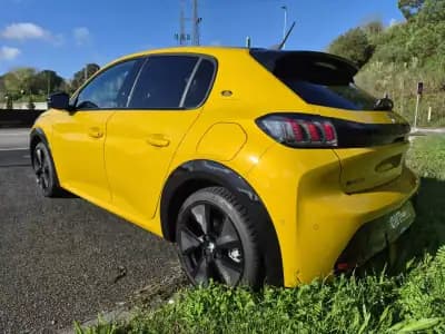 Sell Peugeot e-208 2021 - 18496 EUR, 33131 km - AUTO.MOTO.pt