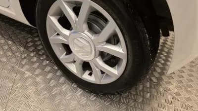 Vendo Volkswagen Cross Up! 2013 - 7750 EUR, 154338 km - AUTO.MOTO.pt