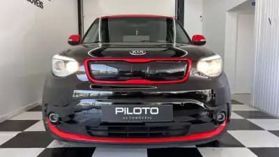 Sell Kia e-Soul 2018 - 14990 EUR, 106047 km - AUTO.MOTO.pt