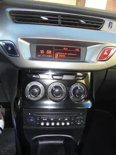 Vendo Citroën C3 2014 - 8500 EUR, 105000 km - AUTO.MOTO.pt