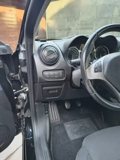 Vendo Alfa Romeo MiTo 2013 - 7900 EUR, 169000 km - AUTO.MOTO.pt