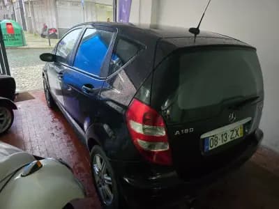 Vendo Mercedes-Benz A 180 2005 - 4999 EUR, 240253 km - AUTO.MOTO.pt