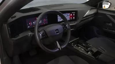 Sell Opel Astra 2025 - 23850 EUR, 17600 km - AUTO.MOTO.pt