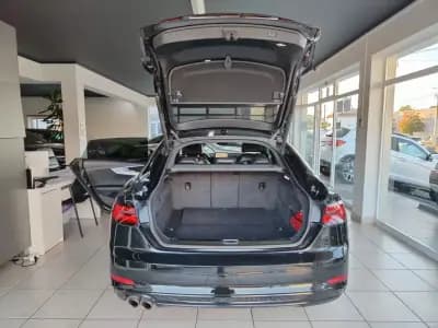 Vendo Audi A5 Sportback 2017 - 31950 EUR, 146200 km - AUTO.MOTO.pt