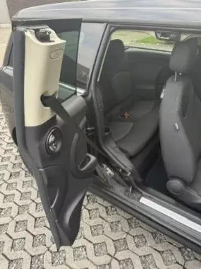 Sell MINI Clubman 2011 - 8550 EUR, 181829 km - AUTO.MOTO.pt