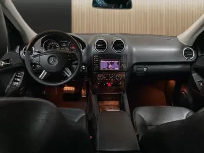 Vendo Mercedes-Benz ML 320 2006 - 15950 EUR, 278122 km - AUTO.MOTO.pt