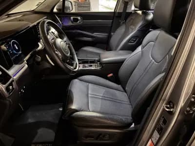 Sell Kia Sorento 2021 - 37900 EUR, 116815 km - AUTO.MOTO.pt