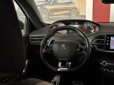 Sell Peugeot 308 2020 - 18990 EUR, 63345 km - AUTO.MOTO.pt