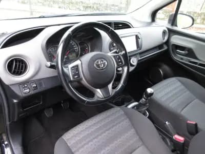 Vendo Toyota Yaris 2016 - 12990 EUR, 151000 km - AUTO.MOTO.pt
