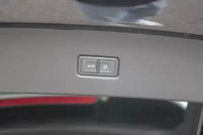 Vendo Audi Q5 Sportback 2022 - 56900 EUR, 63003 km - AUTO.MOTO.pt