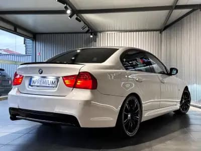 Vendo BMW 318 2011 - 15990 EUR, 230500 km - AUTO.MOTO.pt