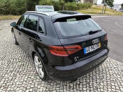 Vendo Audi A3 Sportback 2013 - 14950 EUR, 255105 km - AUTO.MOTO.pt