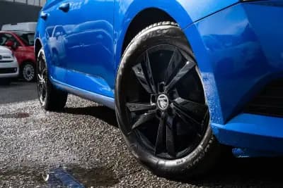 Sell Skoda Fabia 2021 - 10999 EUR, 120000 km - AUTO.MOTO.pt