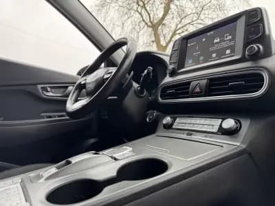 Vendo Hyundai Kauai 2020 - 19990 EUR, 61000 km - AUTO.MOTO.pt