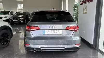 Vendo Audi A3 Sportback 2017 - 18999 EUR, 165021 km - AUTO.MOTO.pt