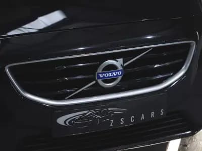 Sell Volvo V40 2015 - 13990 EUR, 147000 km - AUTO.MOTO.pt