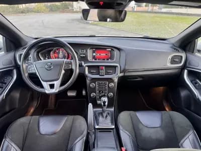 Vendo Volvo V40 2017 - 17990 EUR, 115000 km - AUTO.MOTO.pt