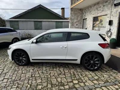 Vendo Volkswagen Scirocco 2010 - 10900 EUR, 189000 km - AUTO.MOTO.pt