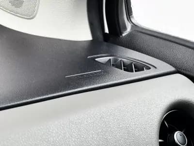 Sell Toyota Yaris 2017 - 11990 EUR, 110000 km - AUTO.MOTO.pt