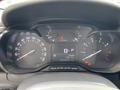 Vendo Citroën C3 2019 - 13990 EUR, 37643 km - AUTO.MOTO.pt