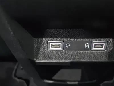 Vendo Peugeot 308 2022 - 16999 EUR, 75000 km - AUTO.MOTO.pt