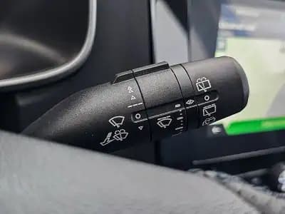 Sell MG ZS 2020 - 19250 EUR, 15000 km - AUTO.MOTO.pt