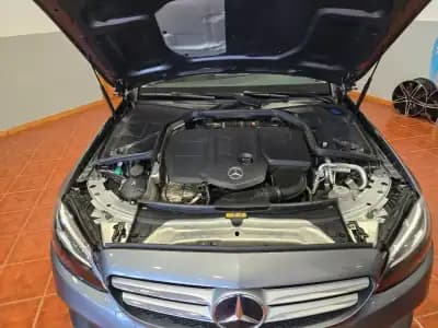 Vendo Mercedes-Benz C 300 2020 - 30980 EUR, 98799 km - AUTO.MOTO.pt