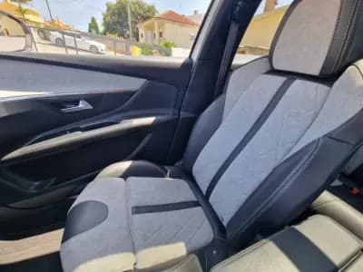 Vendo Peugeot 3008 2020 - 30499 EUR, 65405 km - AUTO.MOTO.pt