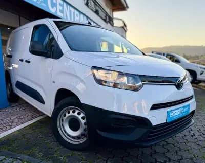Sell Toyota Proace 2024 - 17450 EUR, 82000 km - AUTO.MOTO.pt